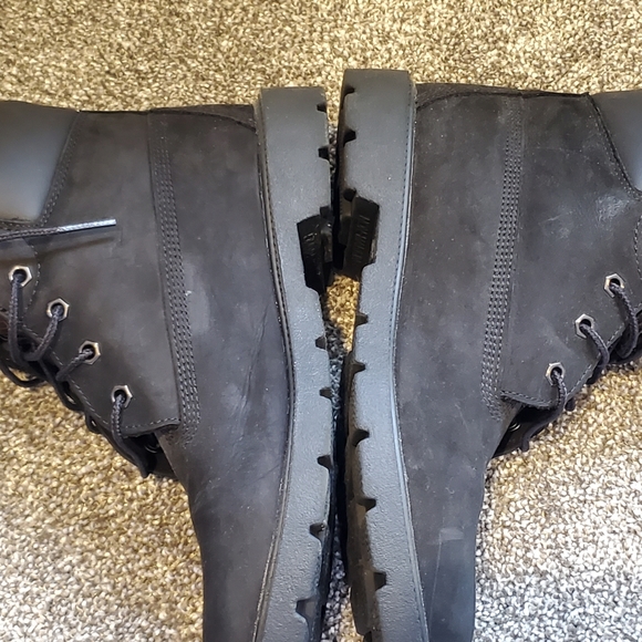 Men's Boots - Picture 2 of 6